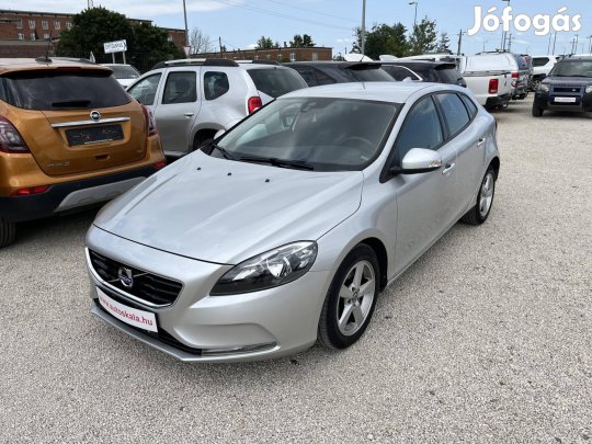 Volvo V40 1.6 D [D2] Kinetic Powershift 166E KM...